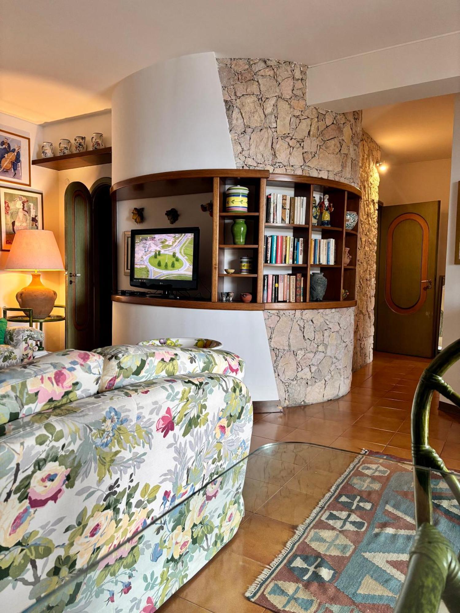 Mara'S House, 10 Minuti A Piedi Dal Centro, Parcheggio Privato Taormina Exterior foto